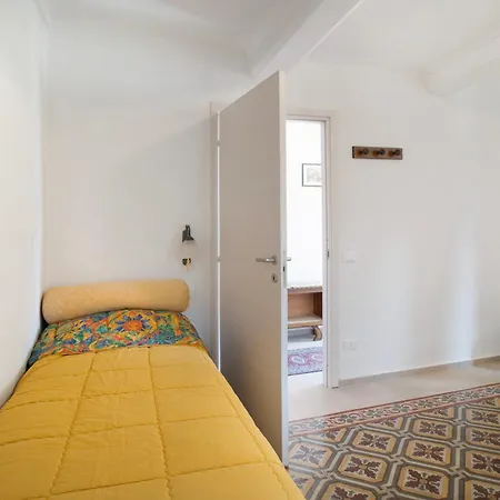 Casa Degli Alberi Hotel 3*