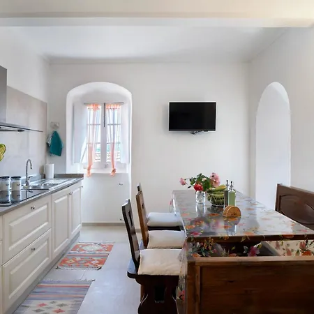 Casa Degli Alberi Hotel Roncagli
